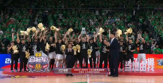 包含巴拿马选手力克巨人,勇夺个人项目冠军的词条 包含巴拿马选手力克巨人,勇夺个人项目冠军的词条